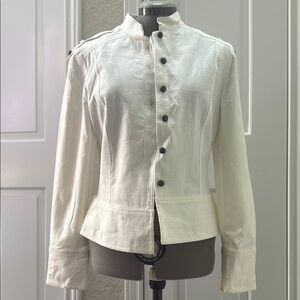 Apt. 9 White Blazer with Tailored Silhouette